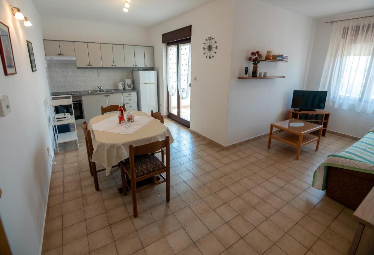 Apartments Dokovic Barbat na Rabu エクステリア 写真