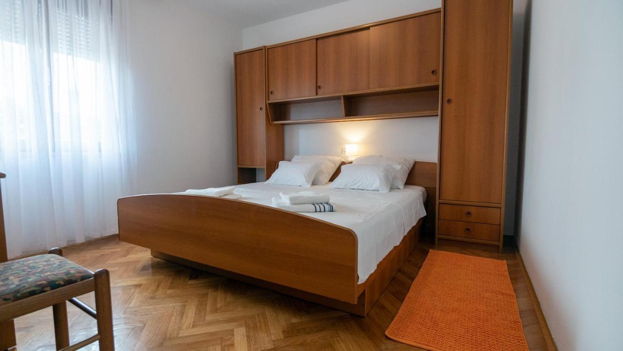 Apartments Dokovic Barbat na Rabu エクステリア 写真