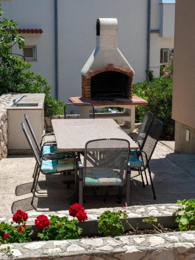 Apartments Dokovic Barbat na Rabu エクステリア 写真
