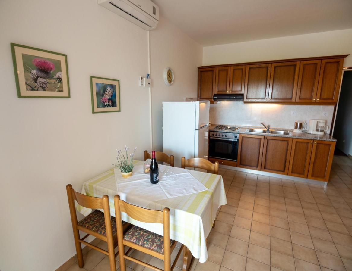 Apartments Dokovic Barbat na Rabu エクステリア 写真