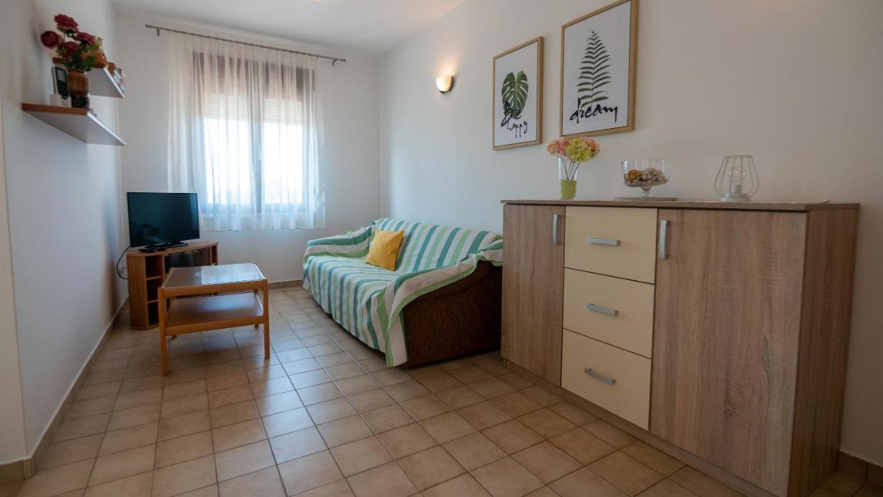 Apartments Dokovic Barbat na Rabu エクステリア 写真