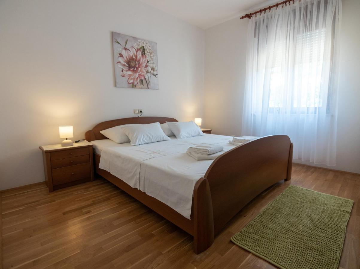 Apartments Dokovic Barbat na Rabu エクステリア 写真