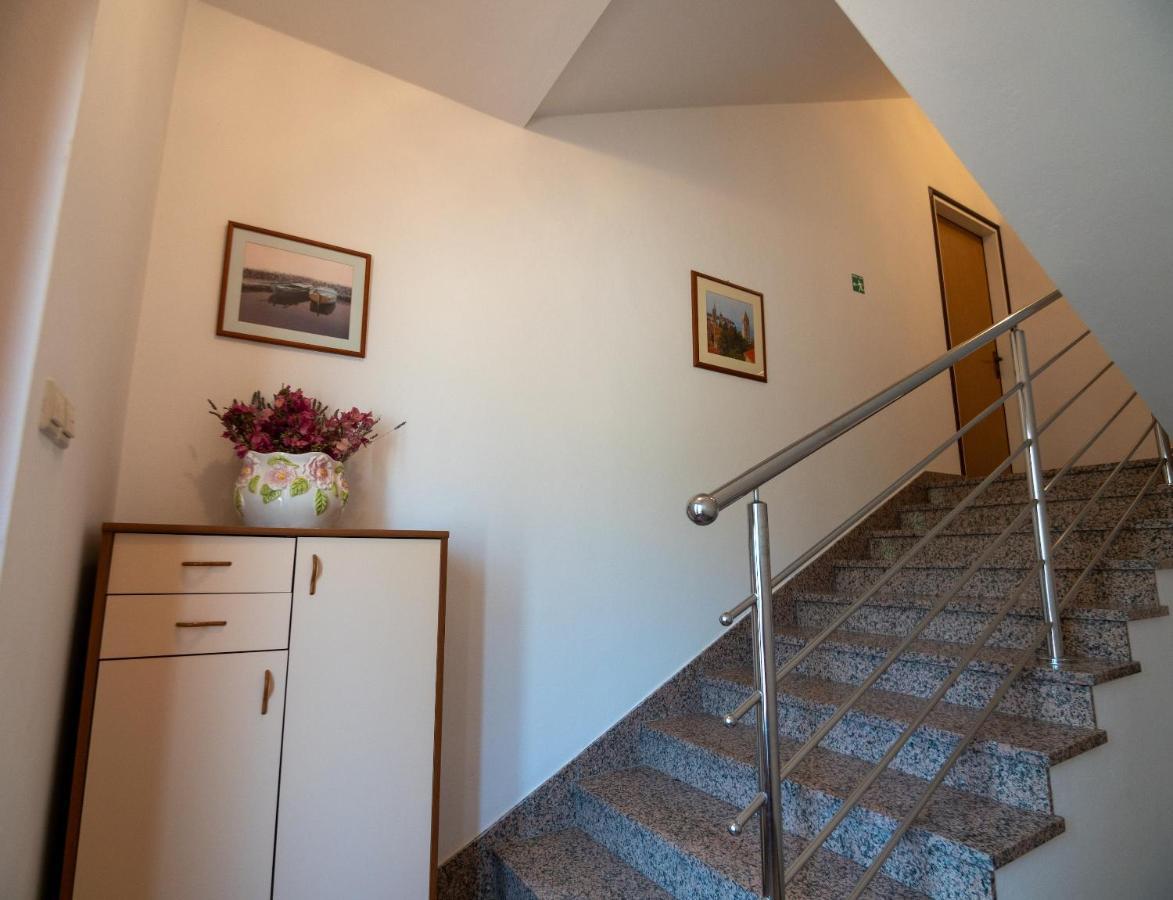 Apartments Dokovic Barbat na Rabu エクステリア 写真