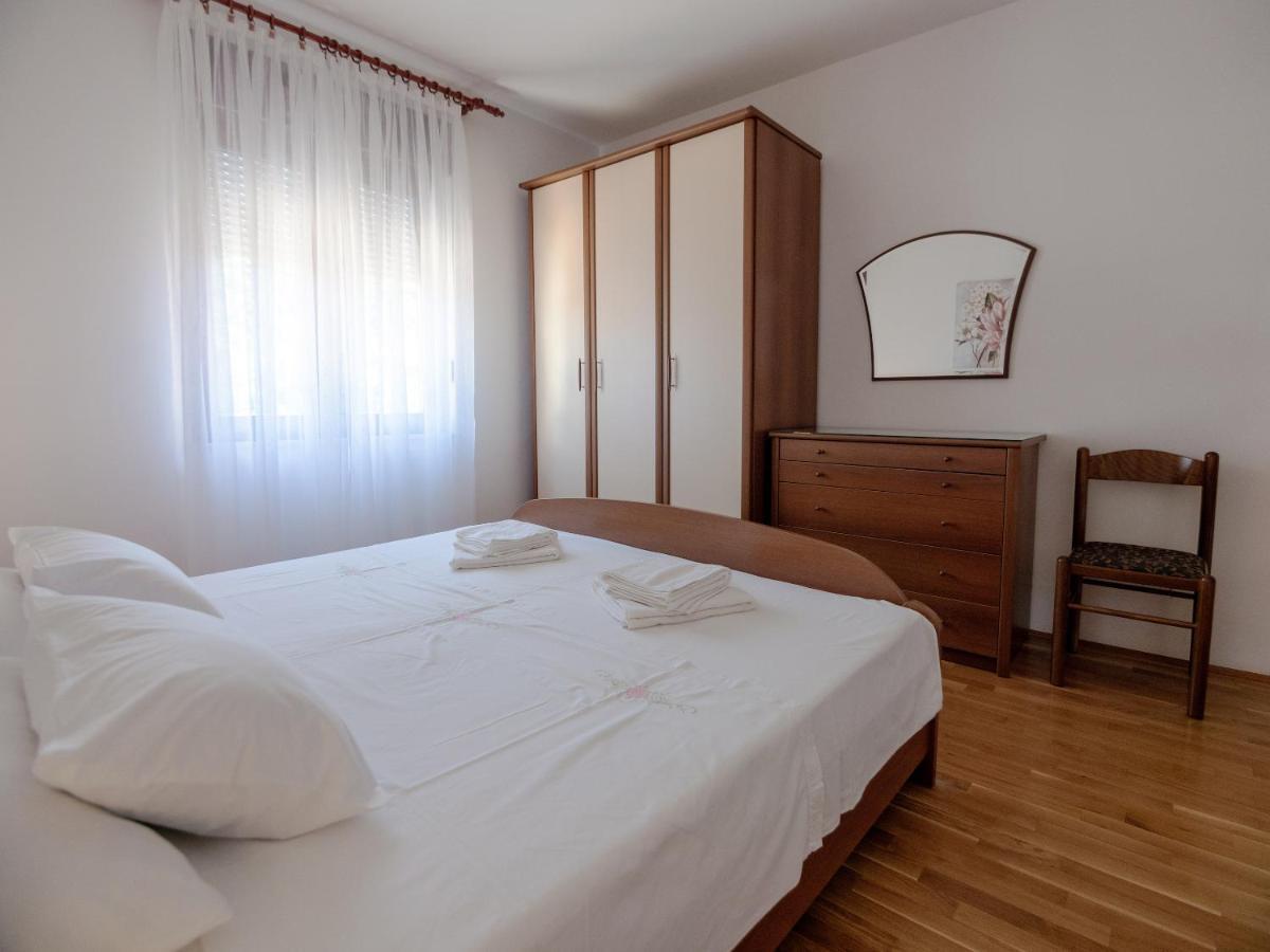 Apartments Dokovic Barbat na Rabu エクステリア 写真