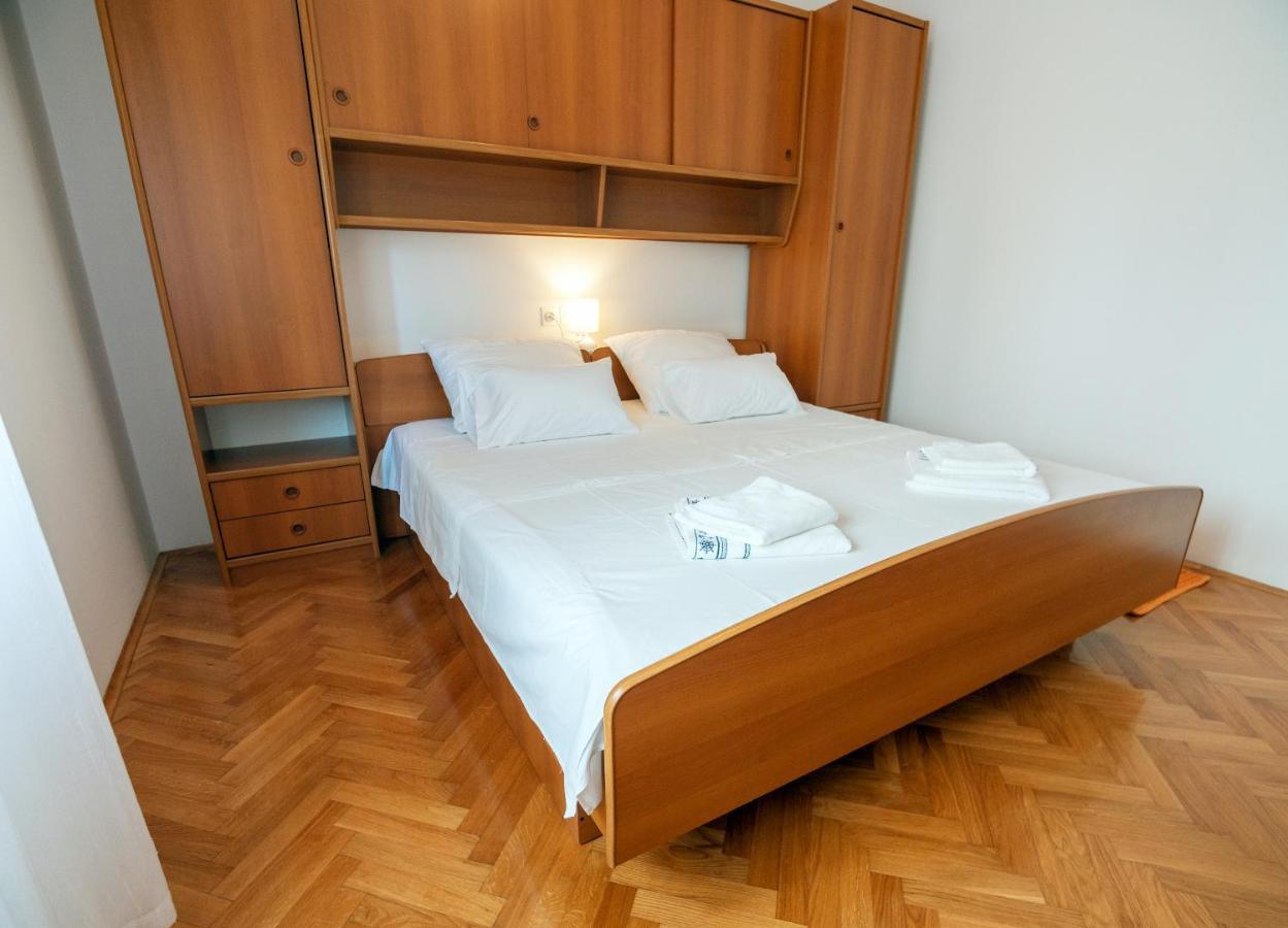 Apartments Dokovic Barbat na Rabu エクステリア 写真