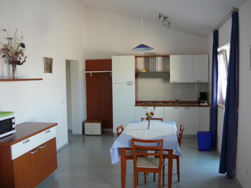 Apartments Dokovic Barbat na Rabu 部屋 写真